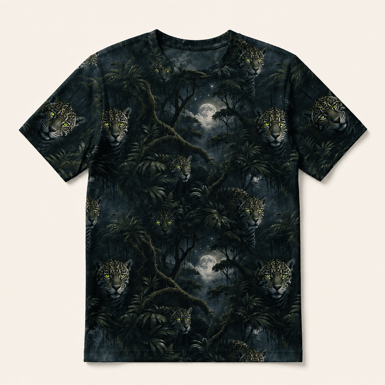Camiseta escura com floresta ao luar e onças de olhos verdes